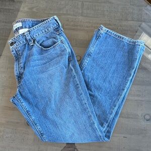 GAP VTG Women's Boot Cut Jeans in Blue Denim. Size 12. Inseam: 29.5 inches